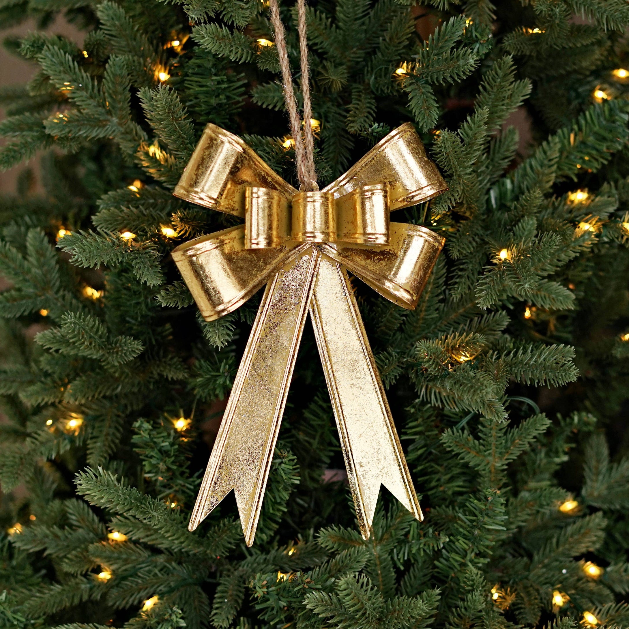 RTS / Dazzling Gold Metal Bow Ornament