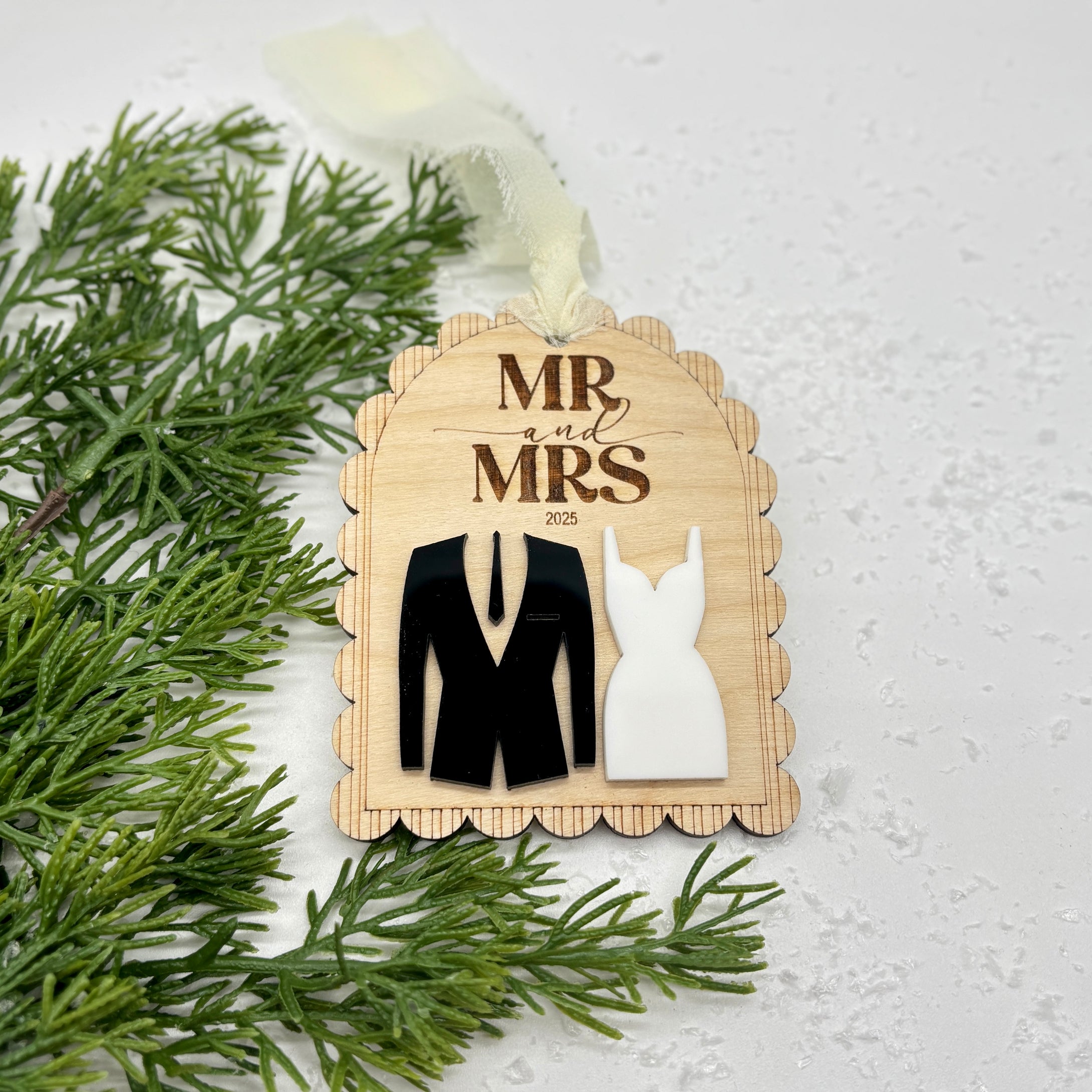 RTS / Mr & Mrs 2025 Acrylic Ornament