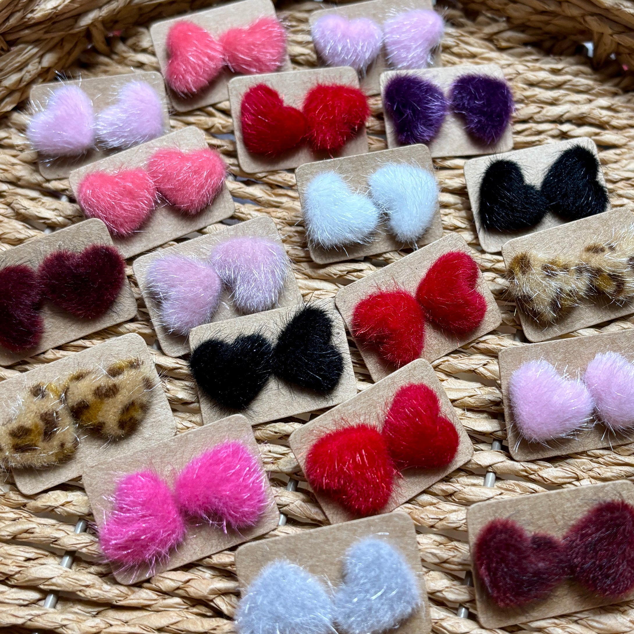 RTS / Fuzzy Heart Studs