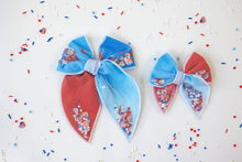 Load image into Gallery viewer, RTS / Mesh Shaker Bow - Yankee Doodle: Small