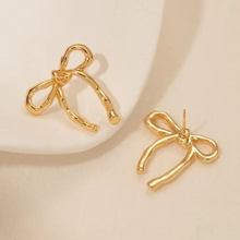 Load image into Gallery viewer, RTS / Bow Earrings, gold