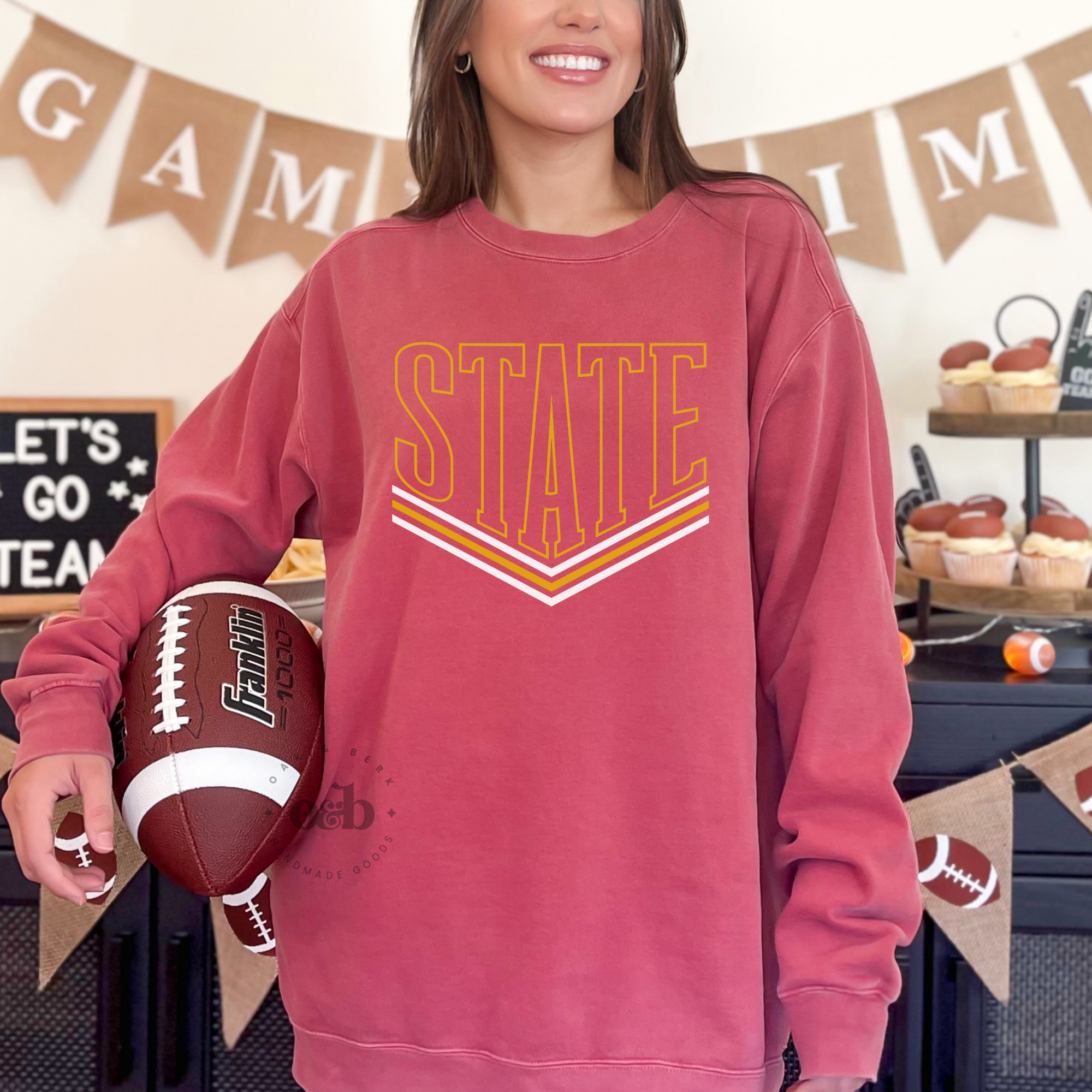 RTS / State + Arrows Comfort Colors Crewneck